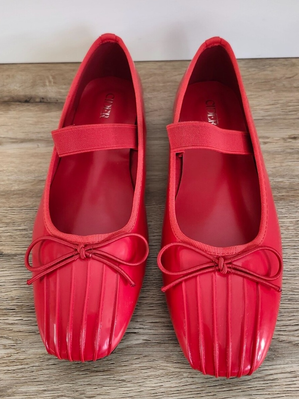 Red Ballet Flats With Bow And Strap, 38